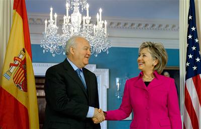 Americká ministryn zahranií Hillary Clintonová a éf panlské diplomacie Miguel Ángel Moratinos